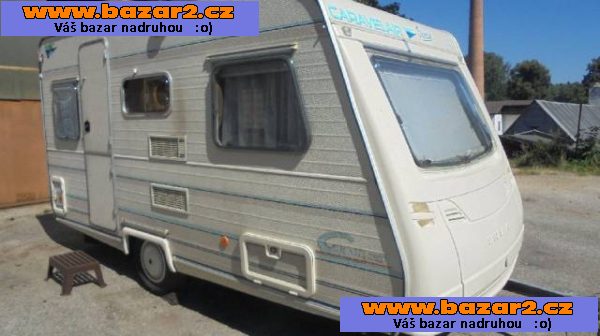 Krásný karavan Caravelair special coral A4000