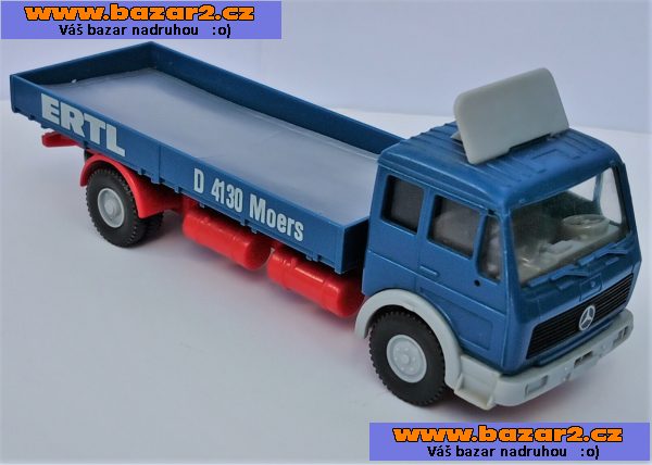 Wiking. Mercedes. Nákladní auto. Délka 10 cm