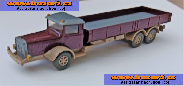 Wiking. Mercedes. Valník. Nákladní auto. Délka 13 cm