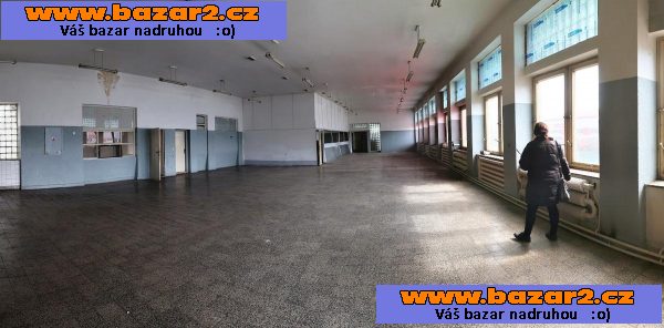 Nájem přízemní budovy 950 m2, sklad, rampa, HOŘOVICE (Exit D5 Žebrák)