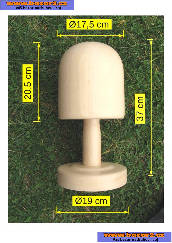 Modistická forma na čepice, paruky, klobouky (hlava)