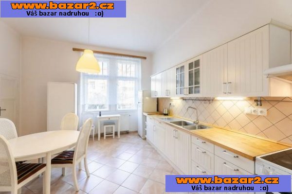 Prodej bytu 4+1 172 m² + zahrada, Praha - Hradčany