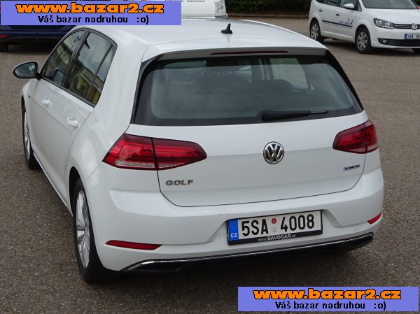 VW Golf 1.5 TSI r.v.2019 2.Maj.el.serviska (96 kw)