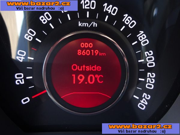 Kia Sportage 1.6 GDi r.v.2012 1.Maj.serv.kníž.ČR