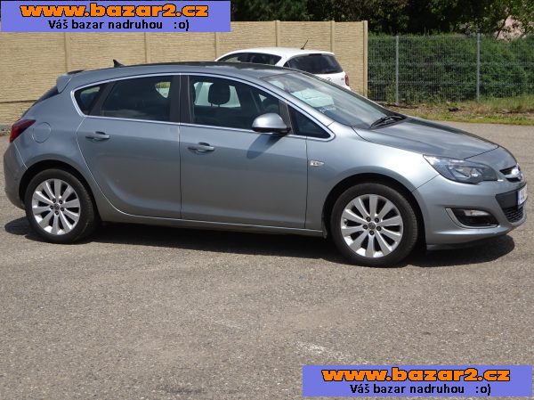 Opel Astra 1.4i r.v.2014 (74 kw) 1.Maj.serv.kníž.ČR